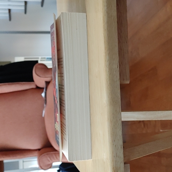 Jean Auel Shelters of Stone and The Land of Painted Caves Novels - Picture 3 of 11